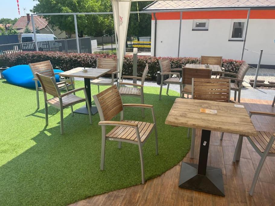 Hedon Brewery Apartments - 200 Meter To The Beach Balatonvilagos Bagian luar foto
