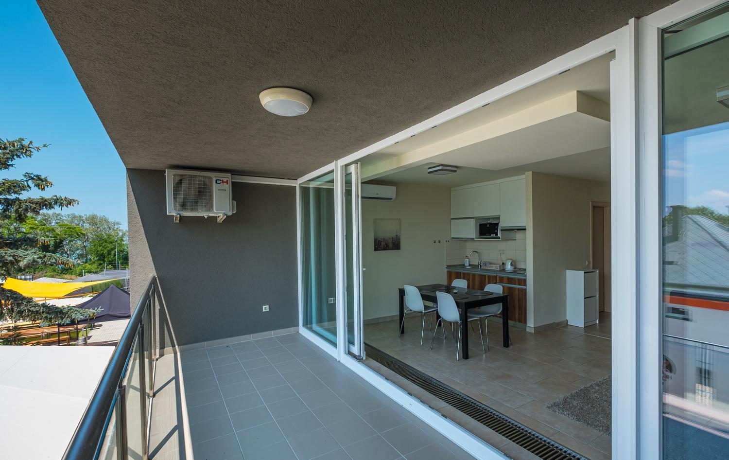 Hedon Brewery Apartments - 200 Meter To The Beach Balatonvilagos Bagian luar foto